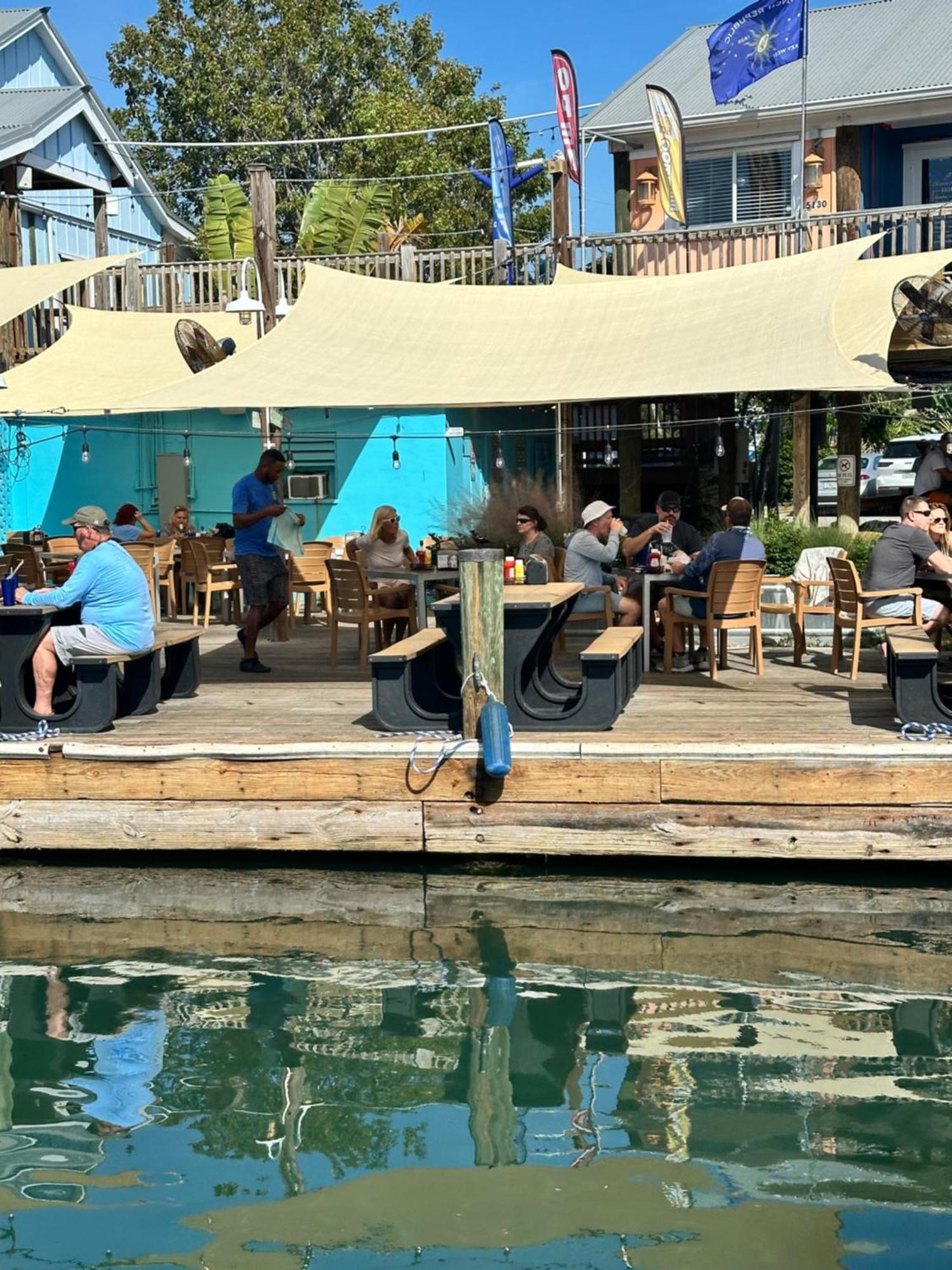Aqua Lodges At Hurricane Hole Marina Stock Island Bagian luar foto
