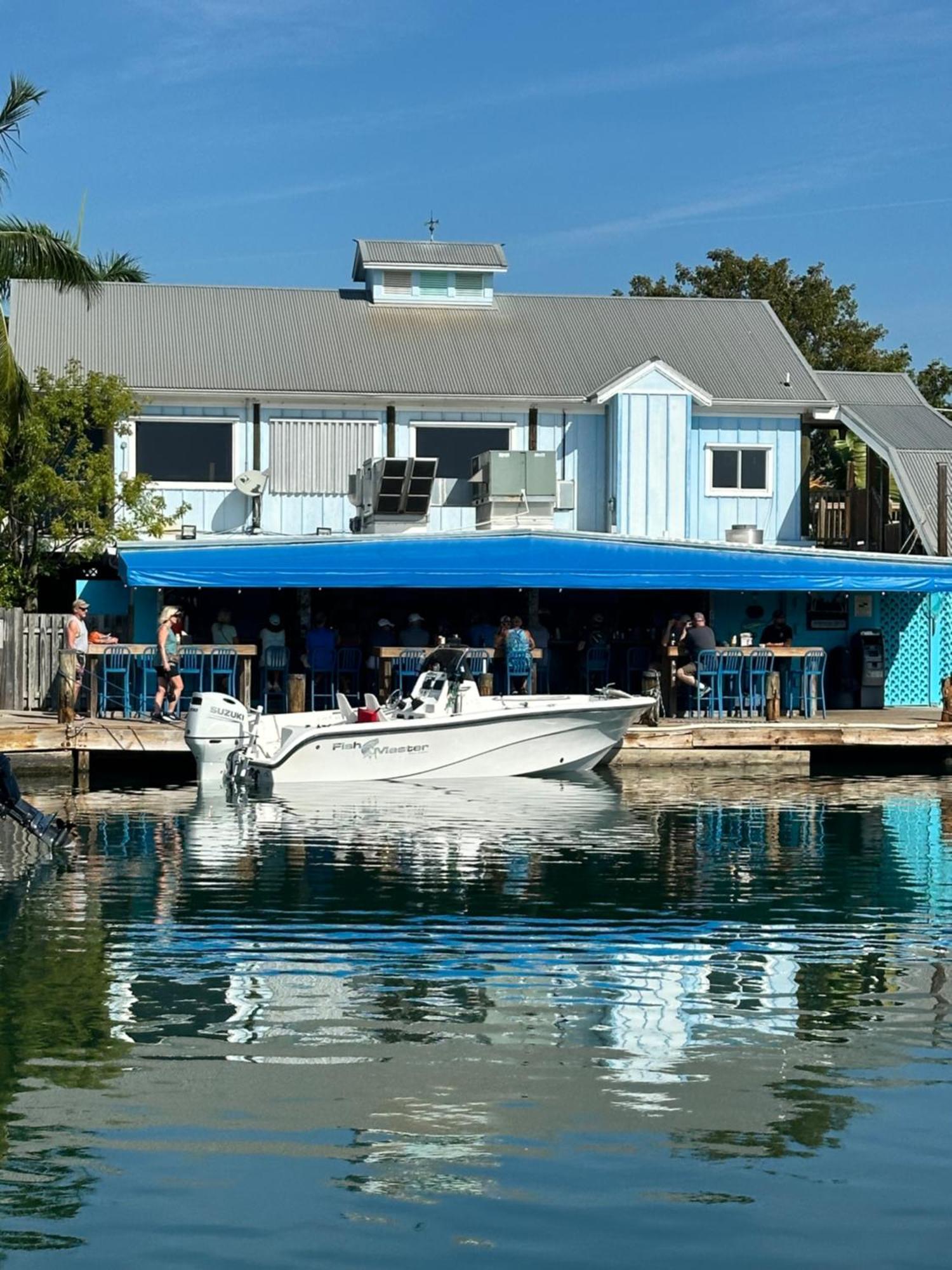 Aqua Lodges At Hurricane Hole Marina Stock Island Bagian luar foto