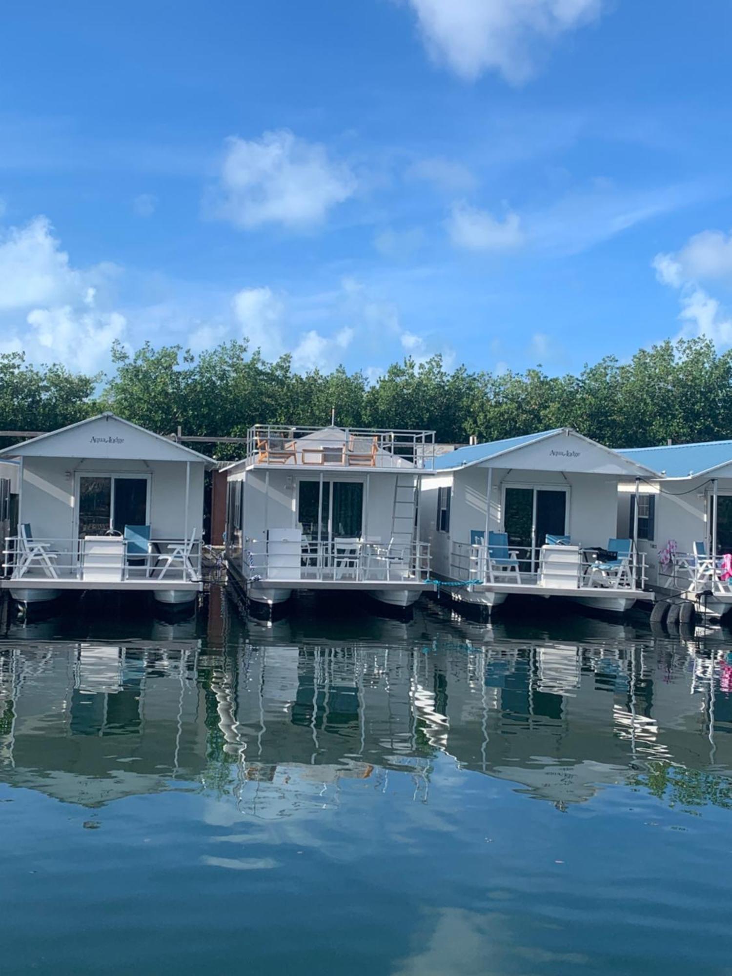Aqua Lodges At Hurricane Hole Marina Stock Island Bagian luar foto